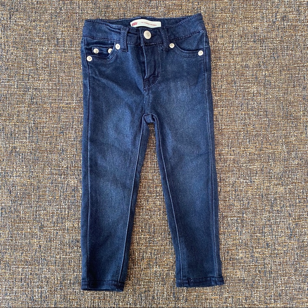 Levi’s skinny jeggins 2T never worn!